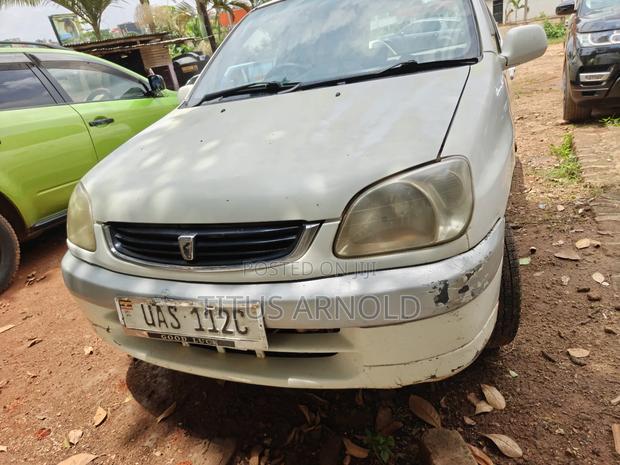 Toyota Raum 1.5 FWD 2000 White