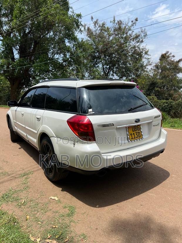 Subaru Outback 2.5 XT Limited Wagon 2007 White
