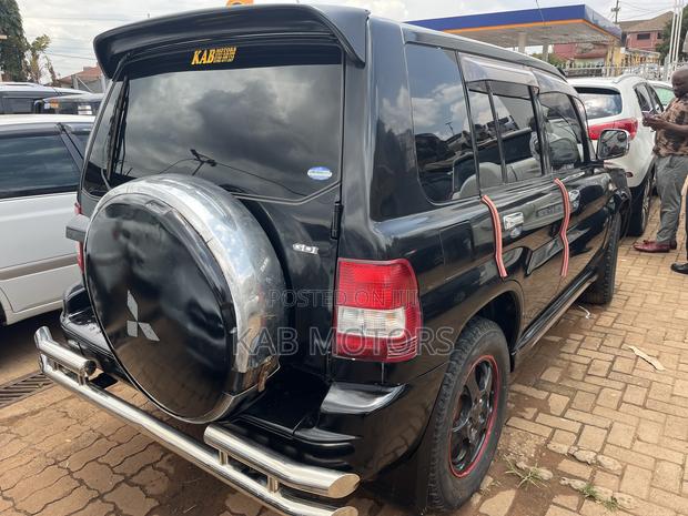 Mitsubishi Pajero IO 2004 Black