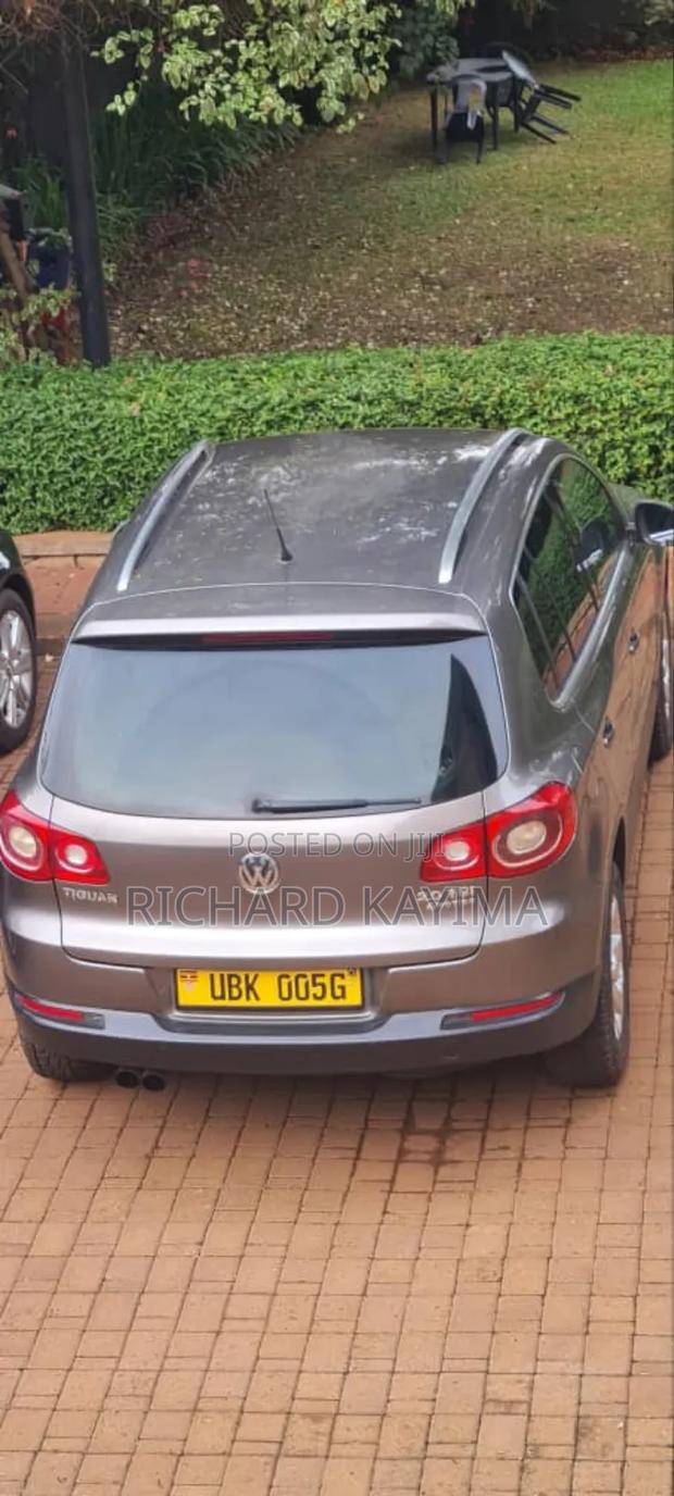 Volkswagen Tiguan S 4Motion 2011 Beige