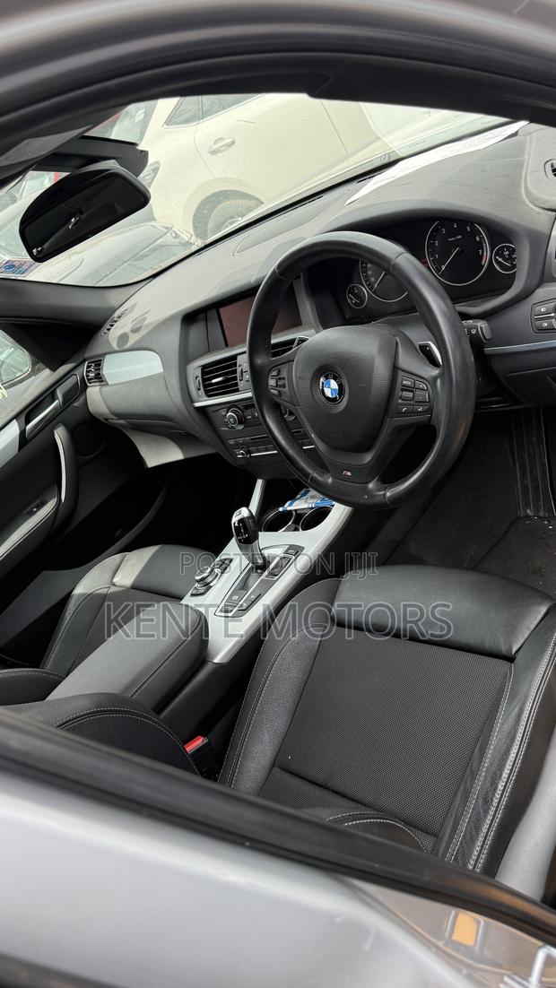 BMW X3 xDrive28i 4dr SUV AWD (2.0L 4cyl Turbo 8A) 2014 Gold