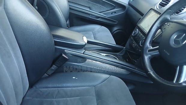Mercedes-Benz M Class 2010 Silver