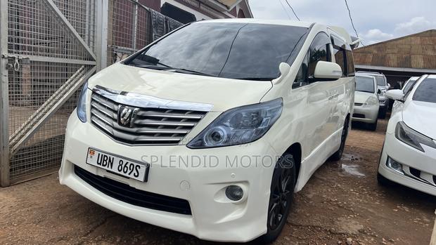 Toyota Alphard 2010 White