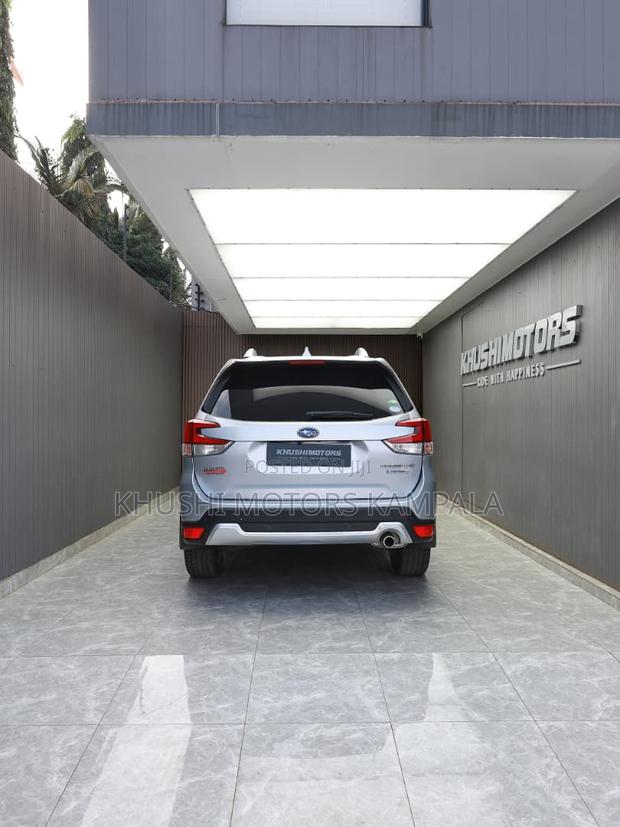 Subaru Forester 2018 Silver