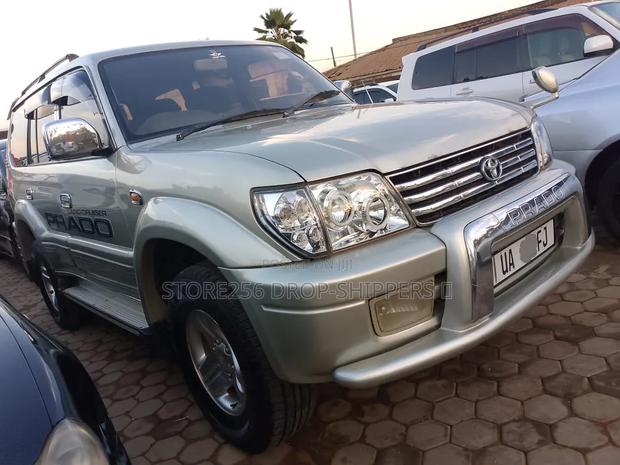 Toyota Land Cruiser Prado 2.7 16V 5dr 2001 Silver