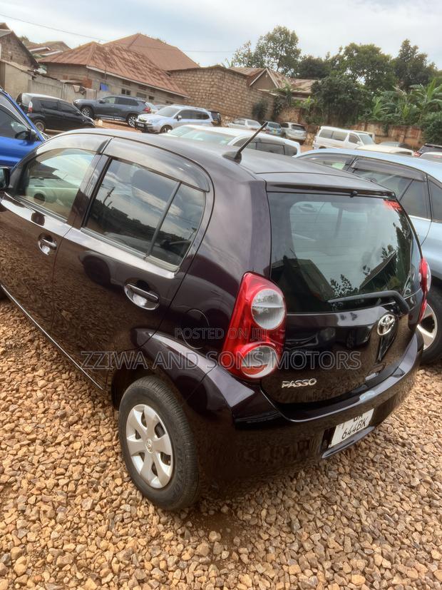 Toyota Passo 1.0 AWD 2014 Maroon