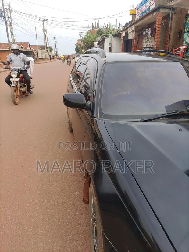 Toyota Caldina 1999 Black