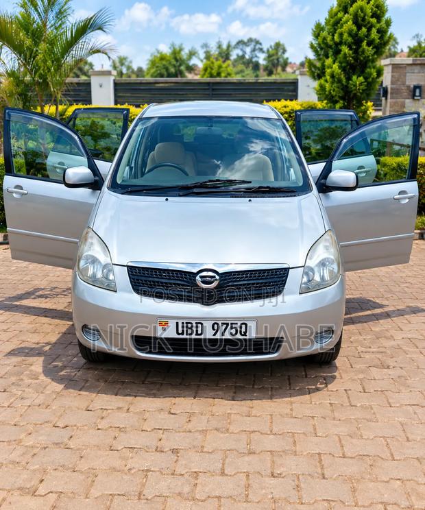 Toyota Corolla Spacio 2005 Silver