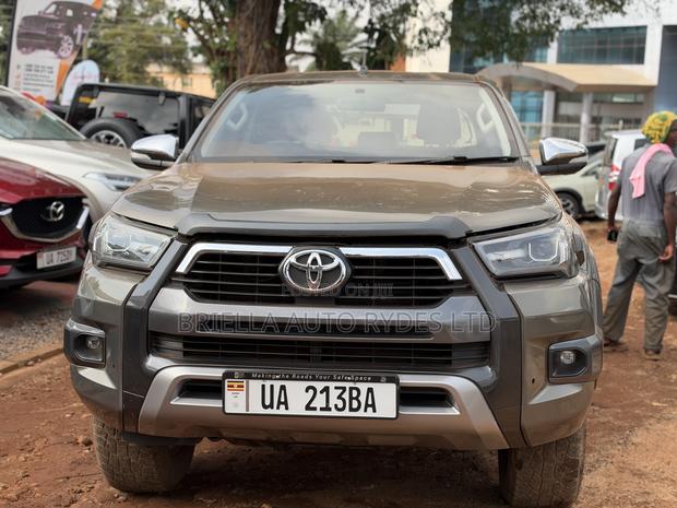 Toyota Hilux 2017 Green