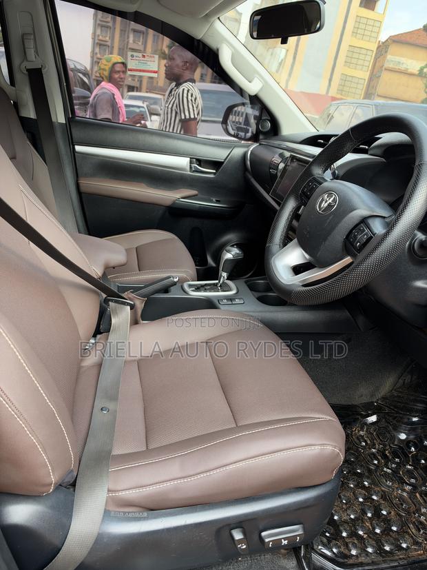 Toyota Hilux 2017 Green