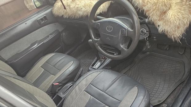 Toyota Corsa 2000 Silver