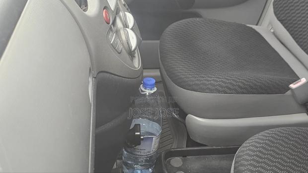 Toyota Sienta 2008 Silver
