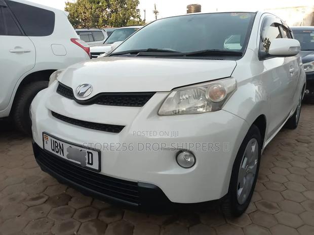 Toyota IST 2010 White