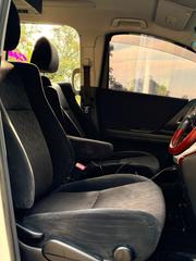 Toyota Vellfire 2011 White for sale