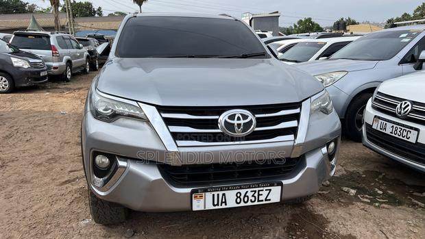 Toyota Fortuner 2016 Gray