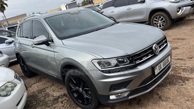 Volkswagen Tiguan 2016 Gray