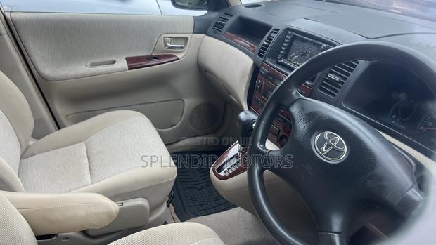 Toyota Corolla Spacio 2005 White