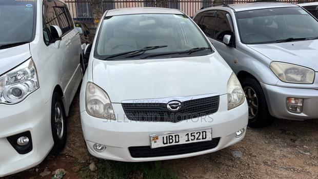 Toyota Corolla Spacio 2005 White