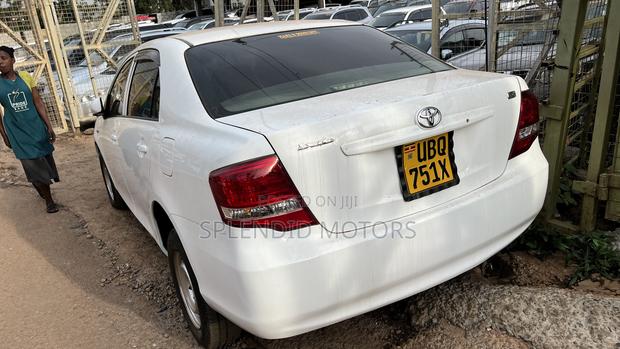 Toyota Axio 2010 White