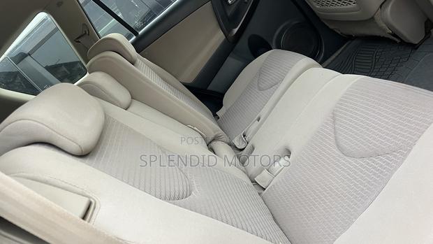 Toyota Vanguard 2008 Gray