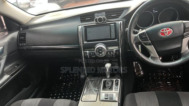 Toyota Mark X 2010 White