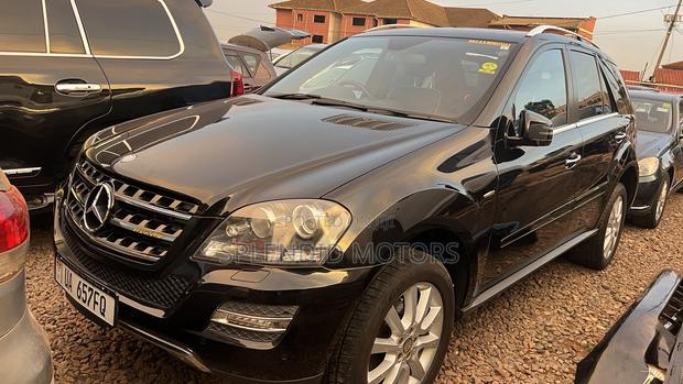 Mercedes-Benz M Class 2012 Black