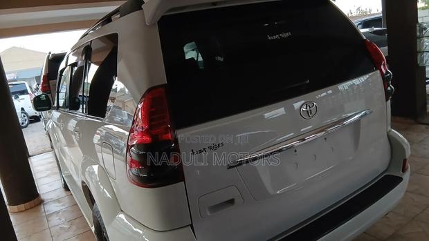 Toyota Land Cruiser Prado 2009 White