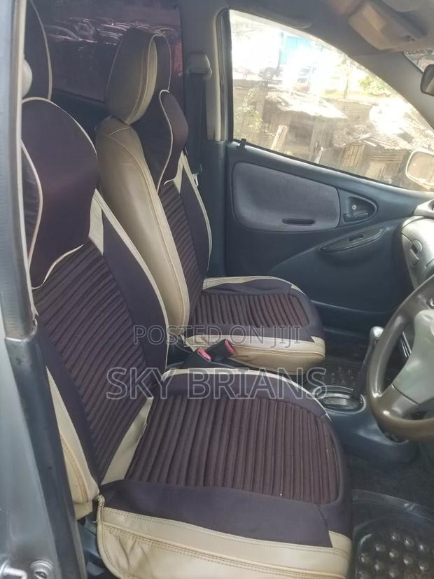 Toyota Vitz 2003 Silver