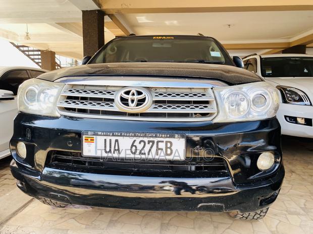 Toyota Fortuner 3.0 D AWD 2008 Black