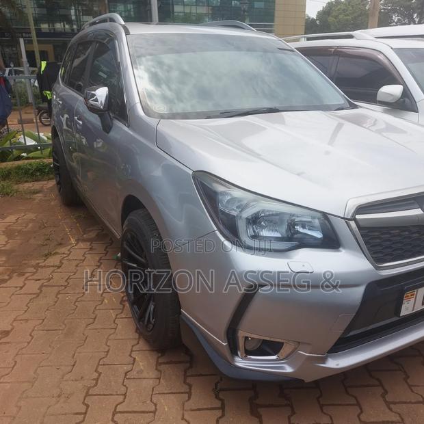 Subaru Forester 2.5i Limited AWD 2016 Gray