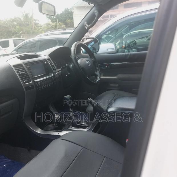 Toyota Land Cruiser Prado 2.7 i 16V 2009 Off white