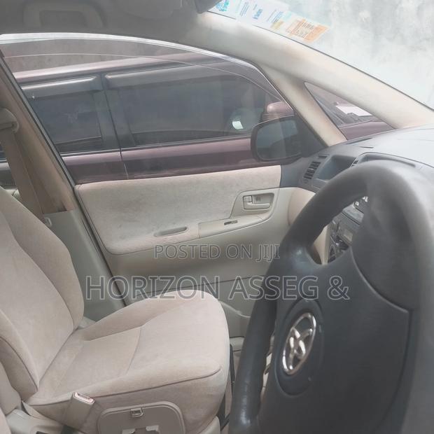 Toyota Corolla Spacio 1.5 X 2008 Gold