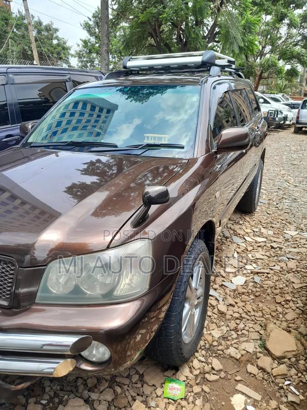 Toyota Kluger 2005 Brown