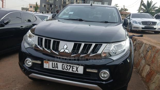 Mitsubishi L200 2018 Black