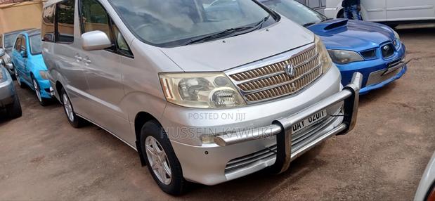 Toyota Alphard 2004 Silver