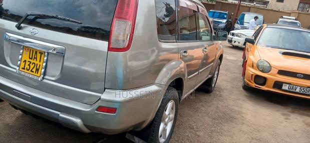 Nissan X-Trail 2001 Silver