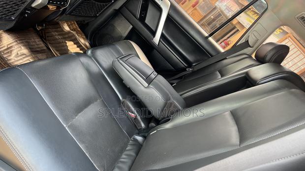 Toyota Land Cruiser Prado 2021 Gray