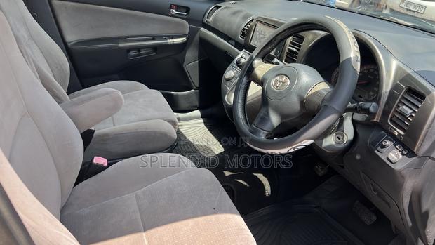 Toyota Wish 2007 White