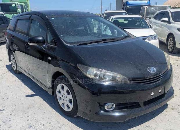 Toyota Wish 2011 Black