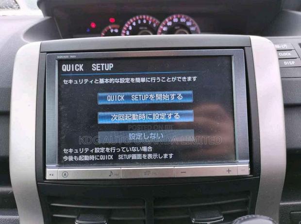 Toyota Noah 2.0 143hp FWD (8 Seater) 2013 Black