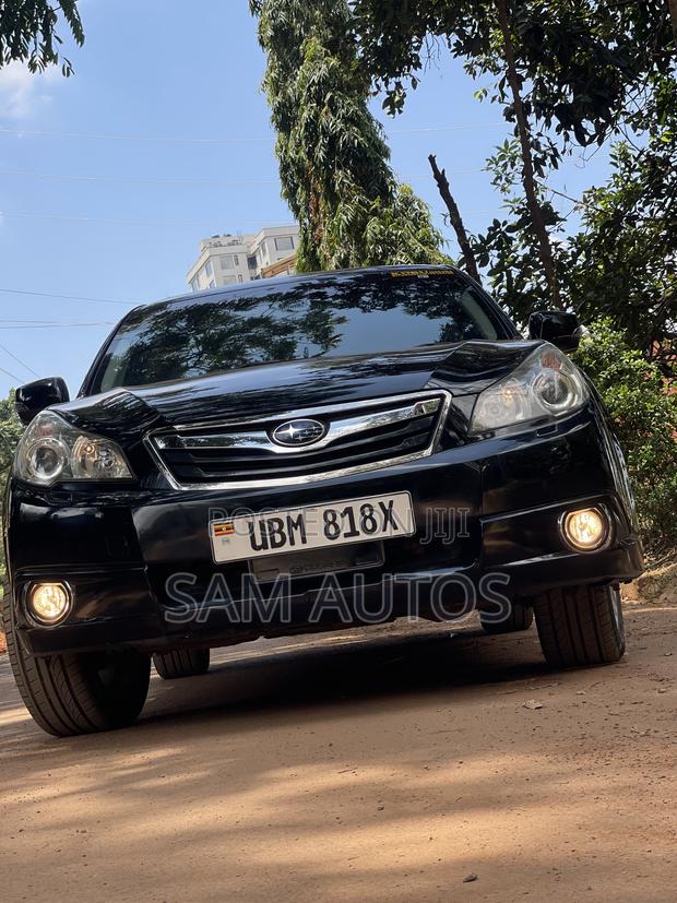 Subaru Outback 2011 Black
