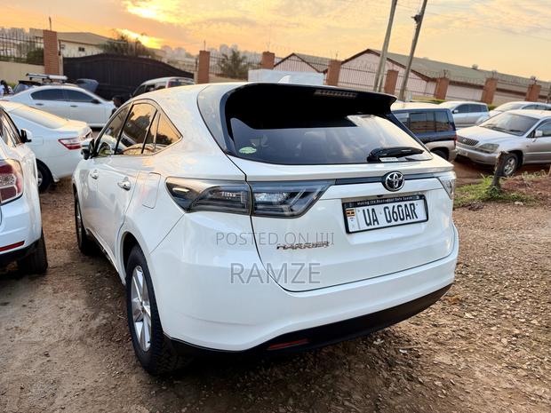 Toyota Harrier 2017 White