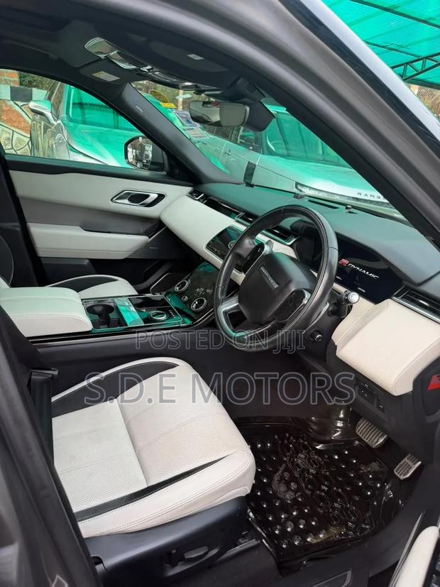 Land Rover Range Rover Velar P250 R-Dynamic S 4x4 2020 Gold