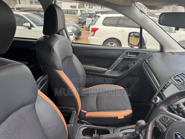 Subaru Forester 2.5i Limited AWD 2018 Silver