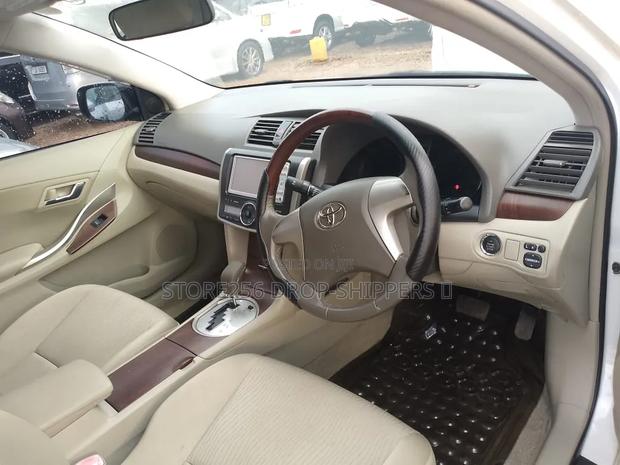 Toyota Premio 1.5 FWD 2010 White