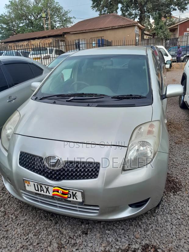 Toyota Vitz 1.0 FWD 3dr 2002 Silver