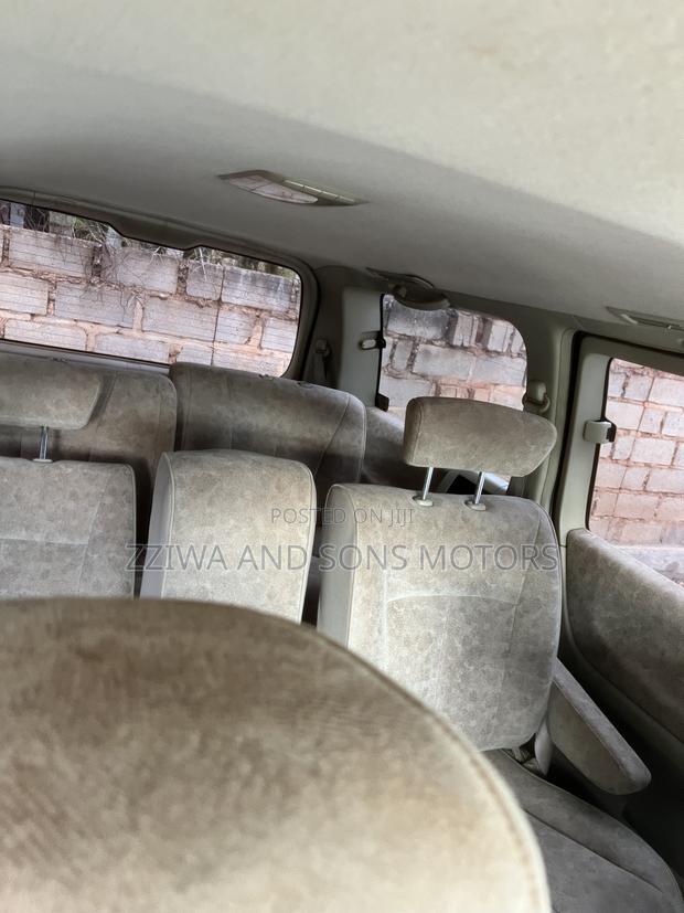 Nissan Elgrand 2004 Black