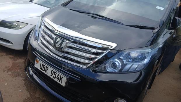 Toyota Alphard 2012 Black