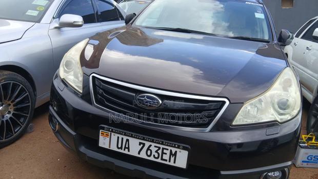 Subaru Outback 2012 Black