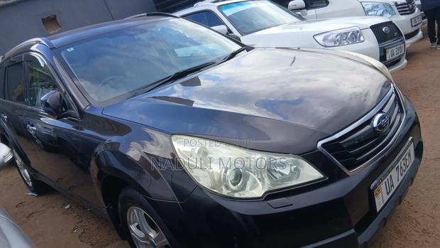 Subaru Outback 2012 Black